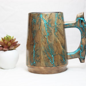 Personalisierter Bierkrug aus Holz mit Stahleinsatz: Trauzeugen Geschenk Bild 10