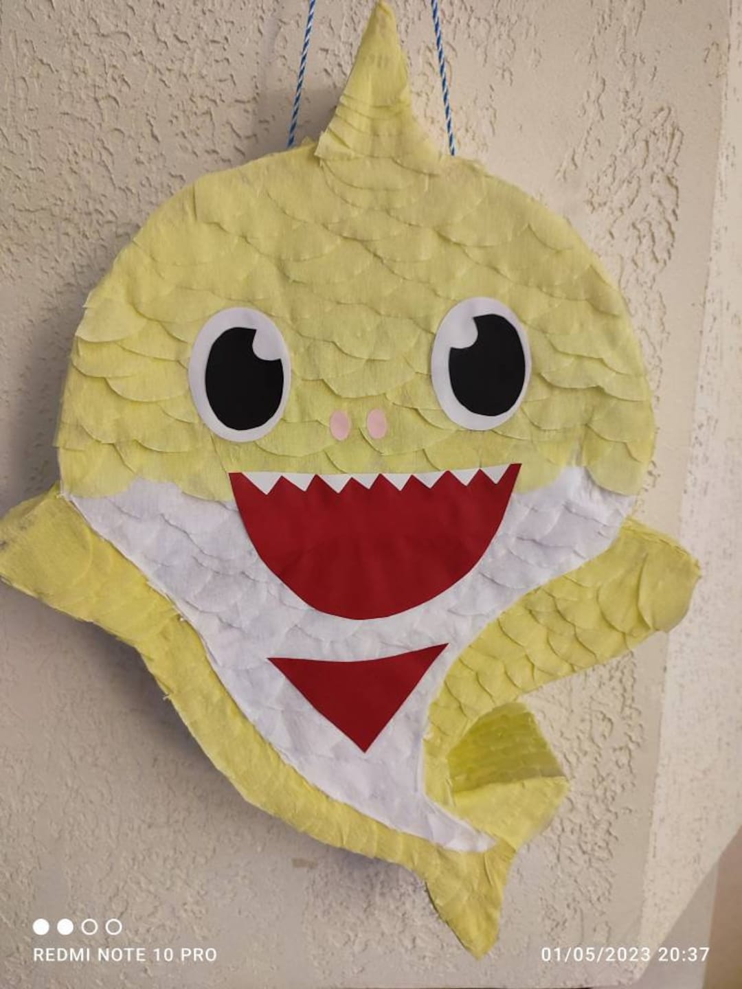 Pinata Baby Shark Baby Sharks Yellow.blue.pink H40xp10xl34 Etsy