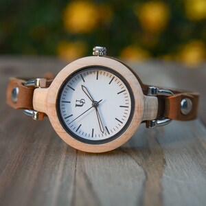 Watches For Women, Womens Wood Watches with Premium Leather Strap, Gifts For Her, Womens Watch, Gift For Women, Wood Watch, Girlfriend Gift