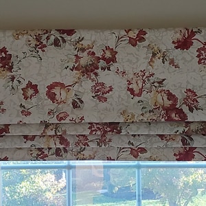 Bottom Pleated lined Valance (Faux Roman Shade Valance): Romano Cottage Traditional Floral - Custom Window Treatment