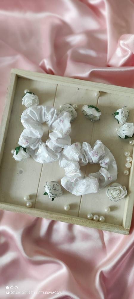 ChihiroBELLA✨Chouchou - Large / White CHOUCHOU in WHITE SATIN - Etsy