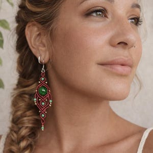 Boho Macrame Earrings with Natural Stone, Crystal Beads, Hypoallergenic Hooks. Pendientes Boho en macramé