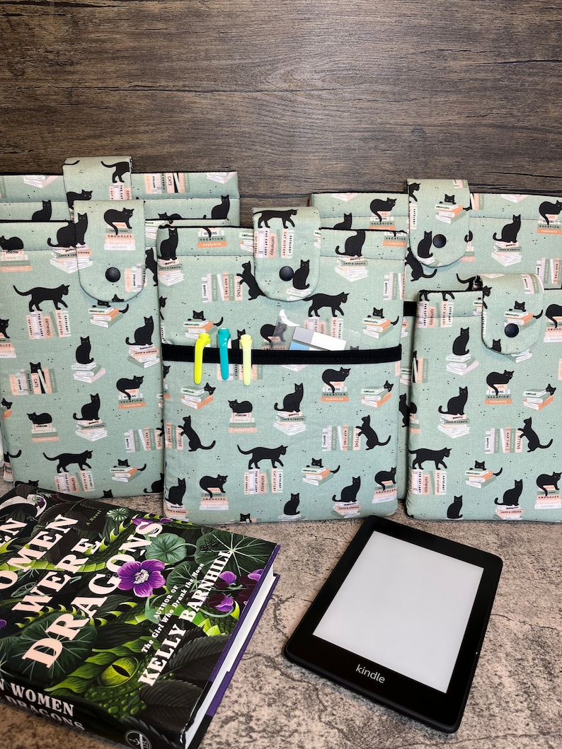 Green Cats and Books Padded Book Sleeve, Book Jacket, Book Protector, Book Lover, Bookish Gift, Book Club, BookTok, iPad Case image 5