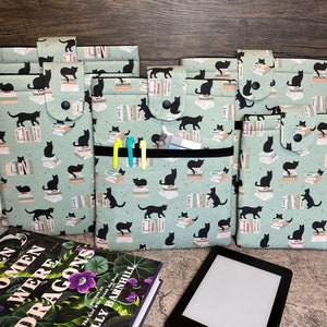 Green Cats and Books Padded Book Sleeve, Book Jacket, Book Protector, Book Lover, Bookish Gift, Book Club, BookTok, iPad Case image 2