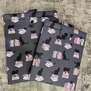 Cats and Books Padded Book Sleeve, Book Jacket, Book Protector, Book Lover, Bookish Gift, Book Club, BookTok, iPad Case