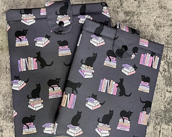 Cats and Books Padded Book Sleeve, Book Jacket, Book Protector, Book Lover, Bookish Gift, Book Club, BookTok, iPad Case