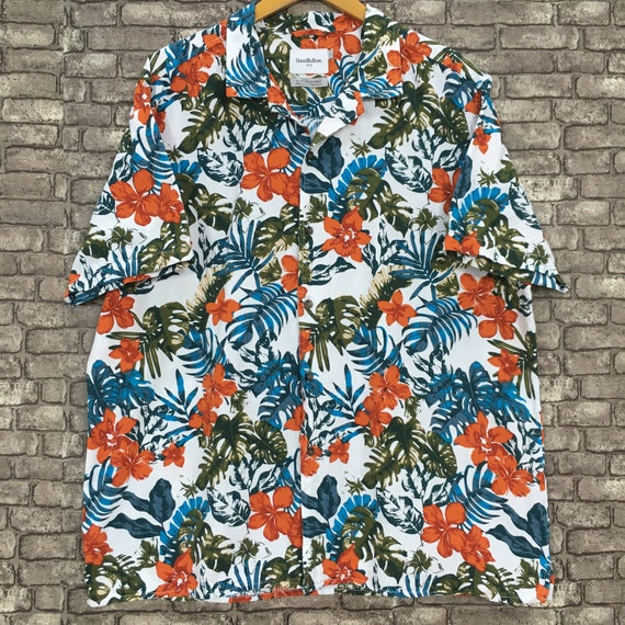 Hawaiian Shirt Floral Flower Motive 