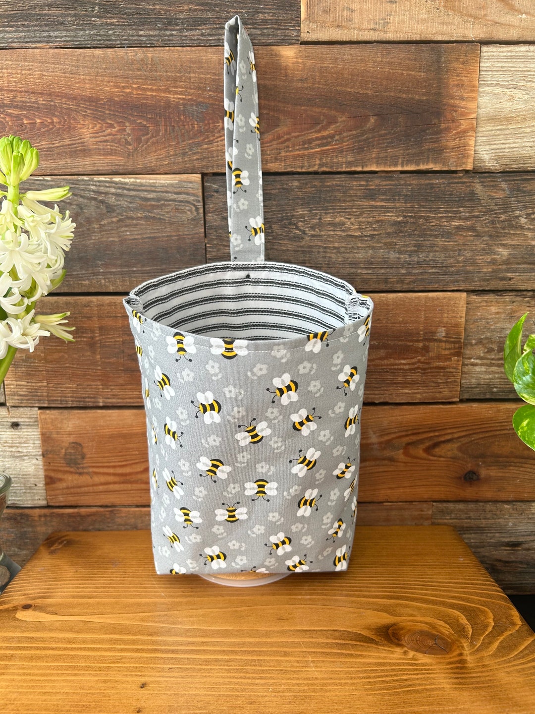 Bee Car Trash Bag Vehicle Trash Caddy Car Garbage Bin Hangs Over Gear