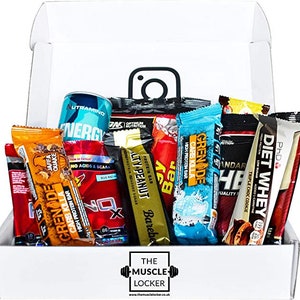 Muscle Locker Protein Snack Box - Gym Gifts for Men and Women - High Protein Hamper with Bars and Snacks - Fitness Gift for Gym Lovers