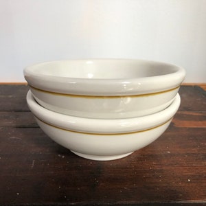 Shenango China Interpace Dessert Bowls Magna Set Of 4 White Avocado Trim 70s Vintage Dishes Modern Angular Bowls Restaurant Ware