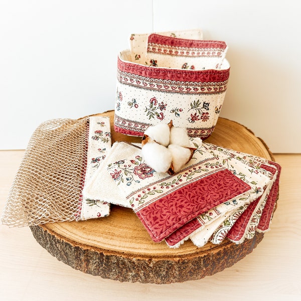 Panier 10 lingettes démaquillantes lavables et filet de lavage, tissu français OEKO-TEX et éponge bambou rouge fleuri