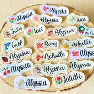 Etichetta con nome ricamato da cucire, etichetta in feltro, carattere e motivo personalizzabili