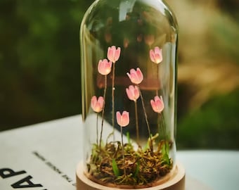 Lampa w kształcie kopuły ze szkła Floral Wonderland: ozdoba LED na baterie w ciepłej bieli