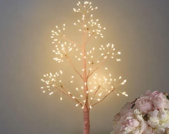 Podświetlana choinka w kolorze jasnoróżowym z hibiskusem: 195 diod LED, dekoracja świąteczna w kształcie gwiazdek