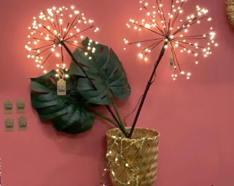 Trio miniaturowych lampek z dmuchawcami zasilanych dwoma źródłami prądu | Oświetlenie ogrodowe dekoracyjne na energię słoneczną lub baterie