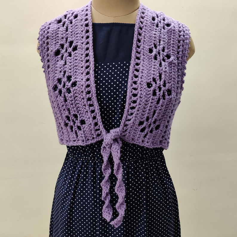 Crochet lacy filet crochet vest pattern. Boho Vest with fringes, easy quick crochet pattern. Crochet summer vest top for women. Medium weight red heart super saver vest. Crochet top for women, cardigan vest pattern.