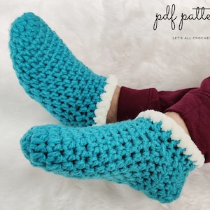 Crochet Beginner Chunky Socks, Crochet Slippers, Easy House Slippers Pattern, Crochet Adult Booties with Bernat Yarn, download PDF