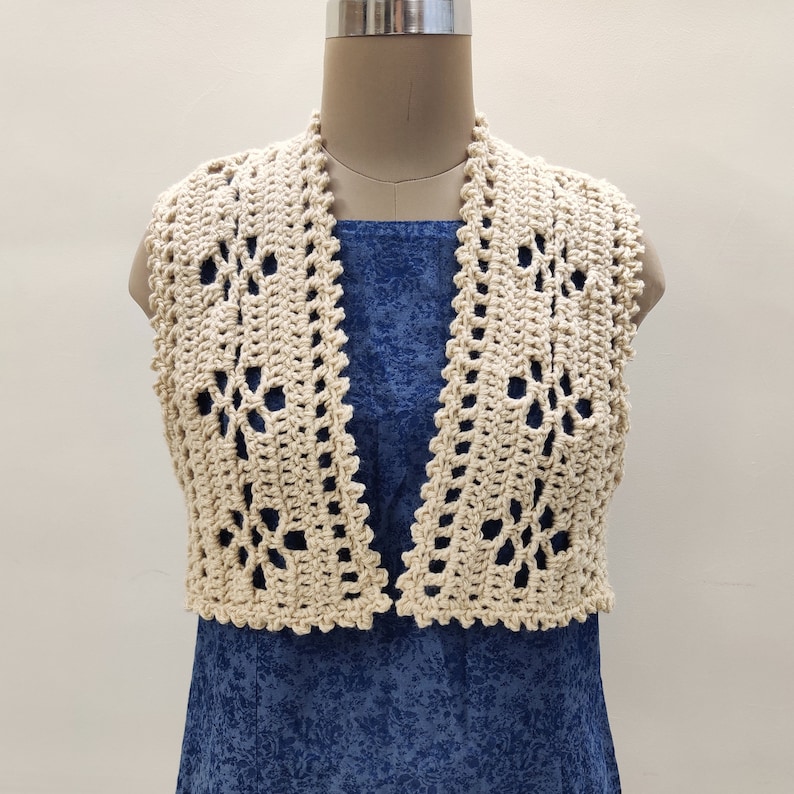 Crochet lacy filet crochet vest pattern. Boho Vest with fringes, easy quick crochet pattern. Crochet summer vest top for women. Medium weight red heart super saver vest. Crochet top for women, cardigan vest pattern.