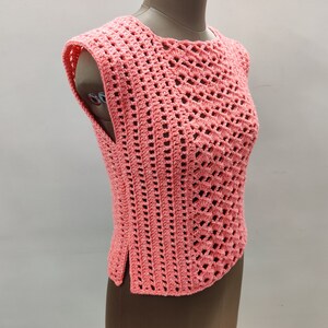 Crochet easy top pattern with cotton yarn. Easy quick crochet tee pattern. Crochet lacy vest. Crochet top for women all sizes. beginner crochet. Womens lacy blouse fits well chic trendy design. Peach yarn soft