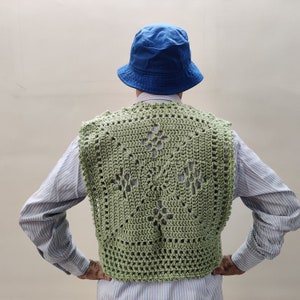 Crochet lacy filet crochet vest pattern. Boho Vest with fringes, easy quick crochet pattern. Crochet summer vest top for women. Medium weight red heart super saver vest. Crochet top for women, cardigan vest pattern.