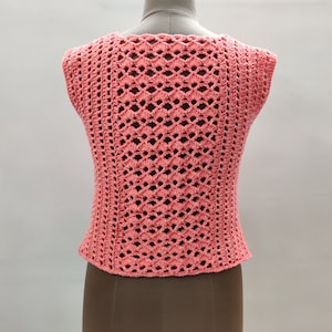 Crochet easy top pattern with cotton yarn. Easy quick crochet tee pattern. Crochet lacy vest. Crochet top for women all sizes. beginner crochet. Womens lacy blouse fits well chic trendy design. Peach yarn soft