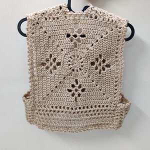 Crochet lacy filet crochet vest pattern. Boho Vest with fringes, easy quick crochet pattern. Crochet summer vest top for women. Medium weight red heart super saver vest. Crochet top for women, cardigan vest pattern.