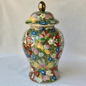 Stunning Vintage Porcelain Vase WBI Chinese Hand Painted Floral Ceramic Colorful Ginger Jar