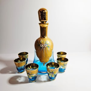 Vintage Murano Tre Fuochi Salvadori 24 ct Gold glass decanter and 6 shot glasses