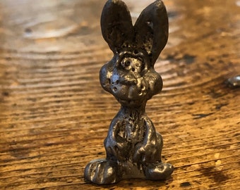 Details about   Vintage Pewter Figurine Bunny with Balloon 