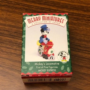 Hallmark Merry Miniatures Collection Mickey&#39;s Locomotive