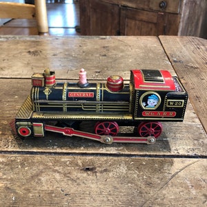 Vintage Tin Train General W20