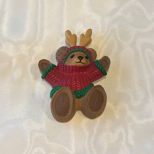 Hallmark Reindeer Christmas Bear Lapel Pin