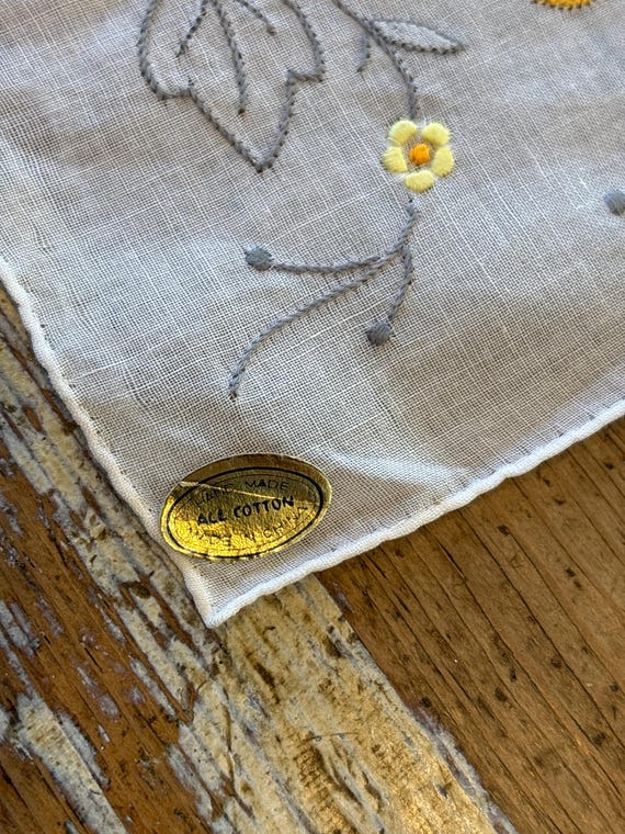 黄色い花がテーマのコットンハンカチ - Etsy 日本