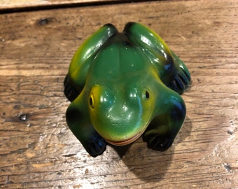 緑のカエルの置物 - Etsy 日本