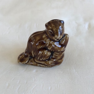 Red Rose Tea Wade Whimsies Beaver