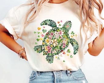 Comfort Colors® Boho Blumen Meeresschildkröte Shirt, Pinselstrich Schildkröte Shirt, Sommer Strand T-Shirt, Schildkröte ästhetische Sommer Shirt
