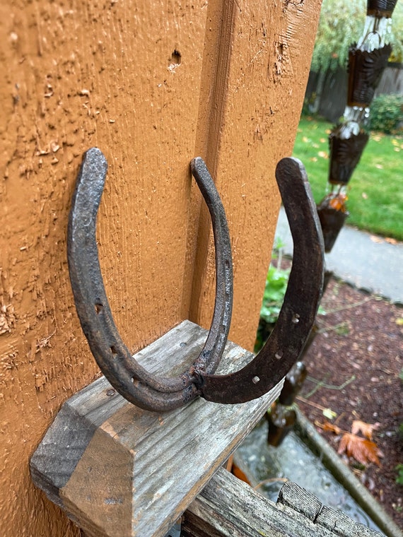 Metal Horseshoe Hanger Coat Hanger Etsy