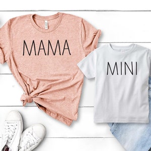 Mama und Mini Shirts, Mama und ich Shirts, Mama und ich Outfits, passende Familien Shirts, Geschenk für Frau, Mutter Geschenk - Geldbeutel & Herz