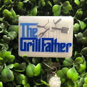 Bobine d'insigne The Grill Father, cadeau pour la fête des pères, support rétractable pour carte d'identité, clip pour carte d'identité médicale, aimants de présentation