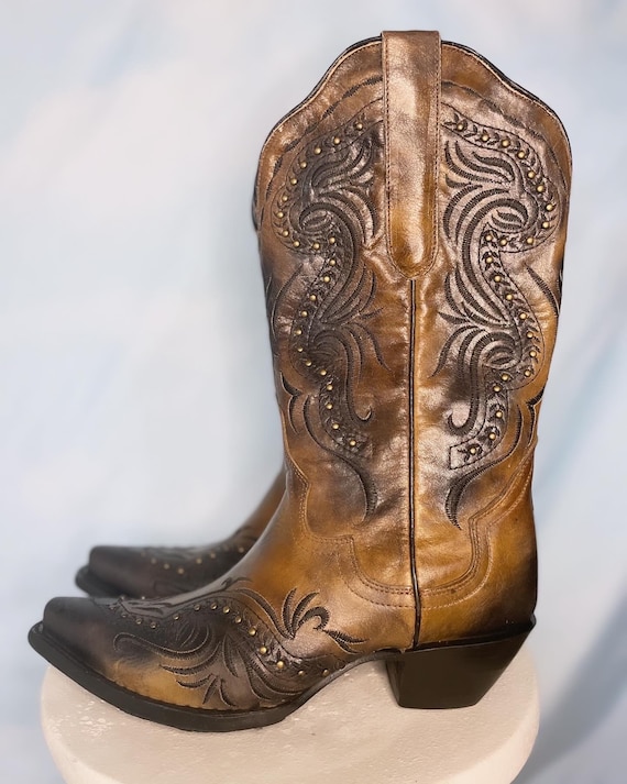 cowboy boots NWT