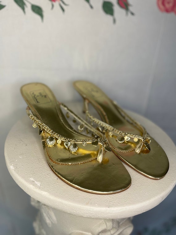 gold kitten heels vintage