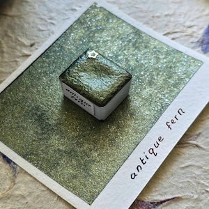 Antiker Farn – Handgemachte Aquarell Pfanne | Stimmungsvolles Grün-Gold mit Diamantschimmer | Aufwendige Botanische von Crafterine