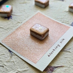 Blushing Silk Watercolor Quarter Pan | Rose Gold Copper Shimmer