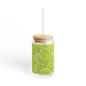 Lime Slices Sipper Glass, Clear Tumbler with Bamboo Lid and Straw, Iced Coffee Glass Cup or Mug, Fresh Citrus Fruit Cup for Summer Drinks