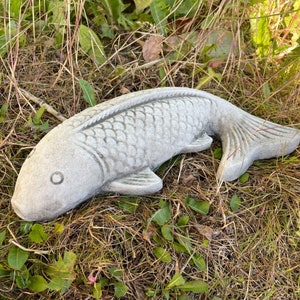 Koi Carp Fish Stone Garden Statue |Outdoor Animal Fishing Angling Gift Ornament