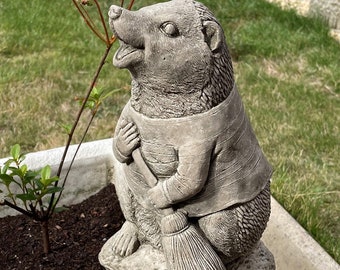 Sweeping hedgehog stone statue | animal outdoor british garden ornament decor