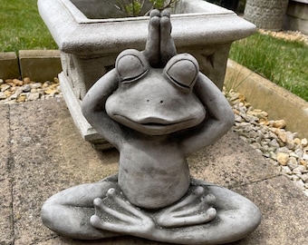Yoga Frog Stone Garden Statue | Outdoor Animal Sculpture Decor Toad Ornament