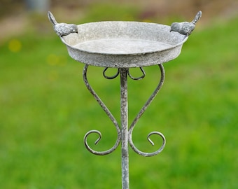 Large Cast Iron Birdbath on Stake | wrought metal feeder outdoor garden ornament Birdfeeder on Stick XL Grey