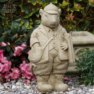 Hunter mouse stone statue | animal kitten outdoor garden sculpture ornament rat