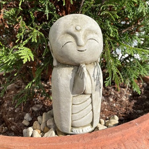 Lovely monk stone statue | Zen buddha oriental garden outdoor decoration ornament British Gift